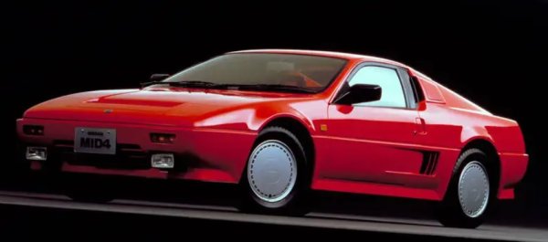 За първи път видян на автомобилното изложение във Франкфурт през 1985 г., Mid4 беше опитът на Nissan да се изправи срещу Porsche и Lotus. С монтиран в средата 3,0-литров V6 двигател, задвижване на четирите колела и кормилно управление на четирите колела Mid4 развиваше 250 км/ч. Беше доста непривлекателен отзад, но отпред изглеждаше доста добре.
