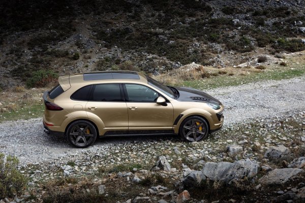 Porsche Cayenne Turbo Vantage Gold от Topcar 