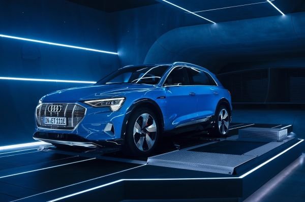 Audi e-tron 