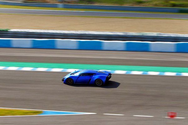 Руската суперкола Marussia B1 / В2