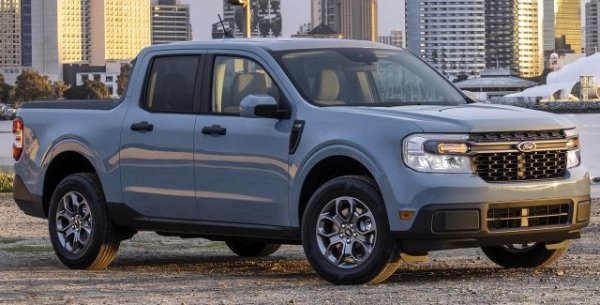 Maverick съчетава ниска базова цена със стандартно хибридно задвижване и предно предаване, които осигуряват разход от 6,3 л/100 км, постигнат при тестовете на CR. Той е отлична алтернатива на марките SUV и идеален за активни хора, търсещи машина за работа. Достъпът до кабината е лесен, благодарение на големите врати и ниския под, а самата тя е сравнително просторна, с добро пространство отпред и отзад. 

Контролите са прости и има множество вътрешни кътчета за съхранение. Пътуването е напълно приемливо за товарна машина, а отличното управление засрамва по-мощните традиционни пикапи. За тази цена ще ви бъде трудно да намерите нещо, което е толкова гъвкаво, ефективно и предизвикващо усмивка като Maverick Hybrid.