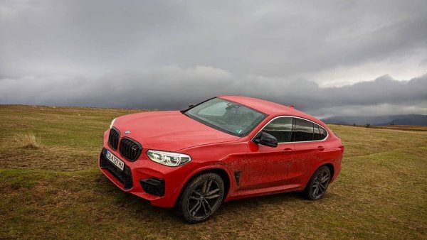 Баварската компания е с най-добър резултат от премиум марките през април. От началото на годината регистрациите са 362. 
