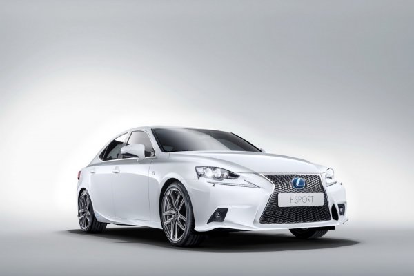 Lexus IS
