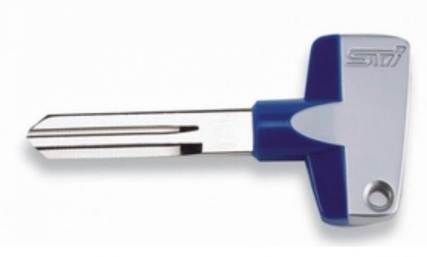 Ключът на спортното Subaru буквално изглежда като средство за убиване. Той е проектиран за моторни спортове и е направен от титан. За съжаление, изкара само година, преди да бъде заменен с друг.