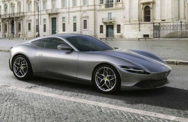 Присъствието на модел на Ferrari в този списък вероятно ще изненада мнозина, но оформлението на предната част на новия гран-турър от Маранело предизвиква доста въпроси. И с право не се харесва на много хора, сред които има и традиционни фенове на италианската марка.