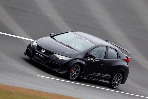 Honda Civic Type R по време на тестове 