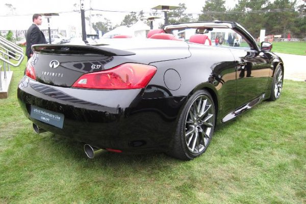 Infiniti IPL G Convertible на изложението Pebble Beach Concours dElegance