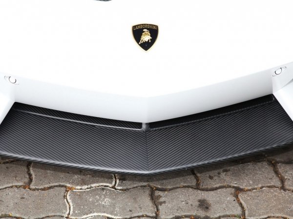 Aventador by Capisto