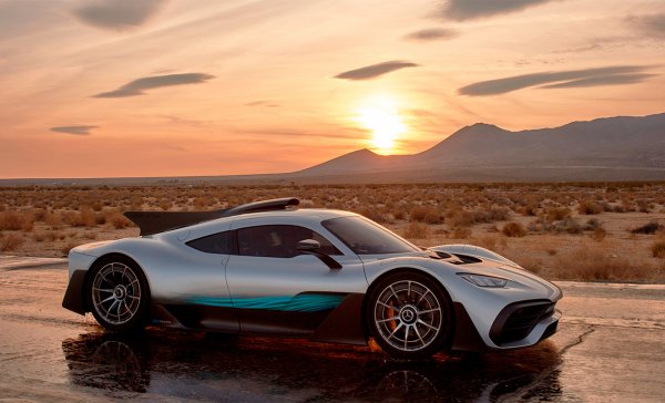 Суперхибридът Mercedes-AMG One все още не е представен официално, но всички 275 бройки от него са продадени. Германците обещаха, че клиентите, които са платили по 2,5 млн., ще получат своите автомобили през 2021 година. Това е най-мощният и най-бърз сериен модел в историята на германската марка. Той ускорява от 0 до 100 км/ч за 2,5 секунди, а до 200 км/ч - за 6 секунди. Максималната скорост на хиперколата ще превиши 350 км/ч.
