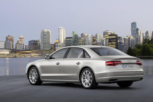Обновените Audi A8/S8