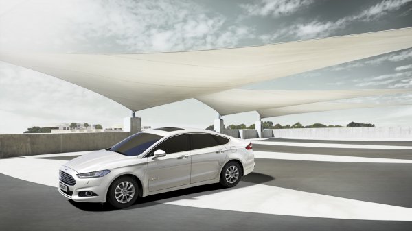  Ford Mondeo Hybrid