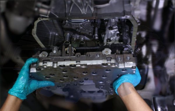 Повечето жалби са от големия разход на масло, ниското качество на боята и скъпия сервиз. Посочва се, че бензиновите версии харчат доста гориво, което се дължи на проблем в горивната система. Някои имат претенции към пластмасовите детайли в салона, които почват да издават неприятни звуци.
