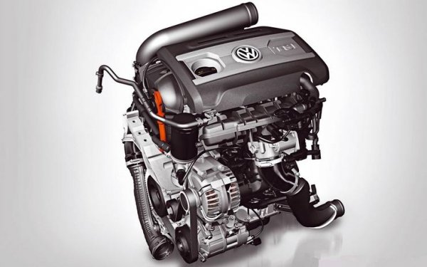 Концернът Volkswagen AG също се "отличи", създавайки един от най-спорните двигатели - EA888, във версиите 1.8 TSI и 2.0 TSI. Неговата конструкция е редови с 4 цилиндъра и турбо. Първото поколение се появява през 2007 г., така че тези мотори се произвеждат повече от 12 години. За този период агрегатът преживя 3 поколения, като всяко си има своите недостатъци.

Първоначално двигателят страда от бързо износване на агренажа. Собствениците се оплакват от "плаващи" обороти, което се получава заради коксуване на клапаните. При второто поколение, което излиза през 2008 г., проблемите са още повече. Заради неправилна конструкция на буталата и пръстените, разходът на масло достига повече от 1.5 литра на 1000 км.

Най-популярната версия се произвежда от 2011 г., като при нея харченето на масло е избегнато, но се появява проблем с разпределителните валове. Често се поврежда турбината, при това фатално, което е непростимо за масов двигател.