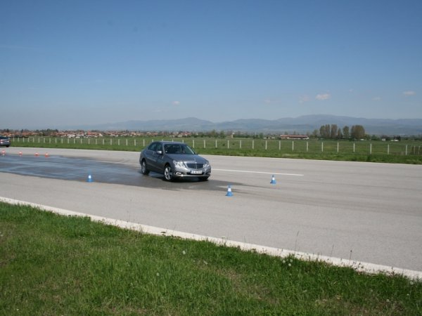 "ОЧАРОВАНИЕ БЕЗ КРАЙ" - ексклузивното роудшоу Mercedes-Benz Star Experience