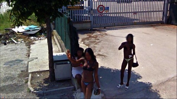 В обектива на Google Street View
