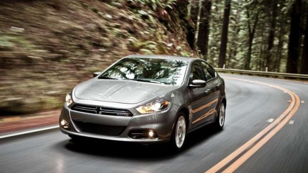 Dodge прекрати производстото на компанията Dart през 2016 г., като моделът се задържа на пазара едва 3 години. Компанията-производител се надяваше с този седан да успее да се противопостави на Honda Civic и Toyota Corolla, но това не стана. Въпреки това, от Dodge смятат да продават Dart до края на 2019 г

