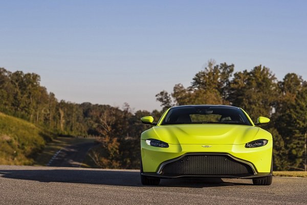 Ето го новият Aston Martin Vantage