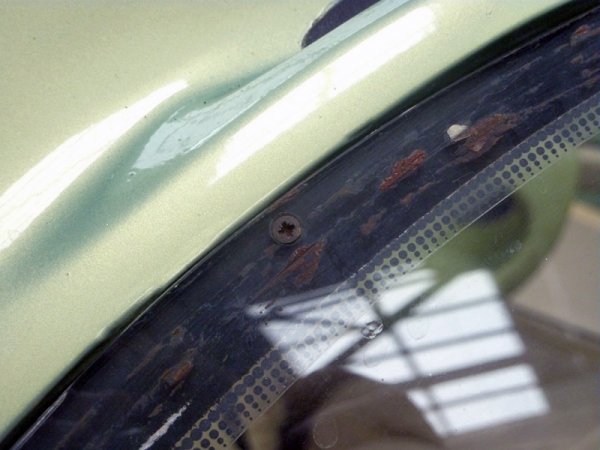 За отбелязване е, че дори съхраняваният в музея концепт е успял да ръждяса. 
