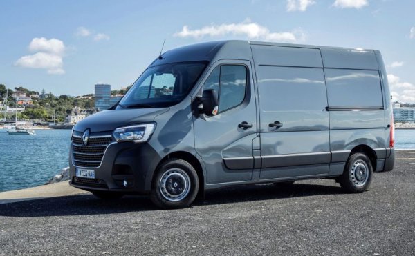 Най-продаваният ван на българския пазар и през тази година, както и през предишните три. Тук е мястото да напомним, че в нашата класация включваме само автомобилите с регистрации в категория М1 и N1. 
