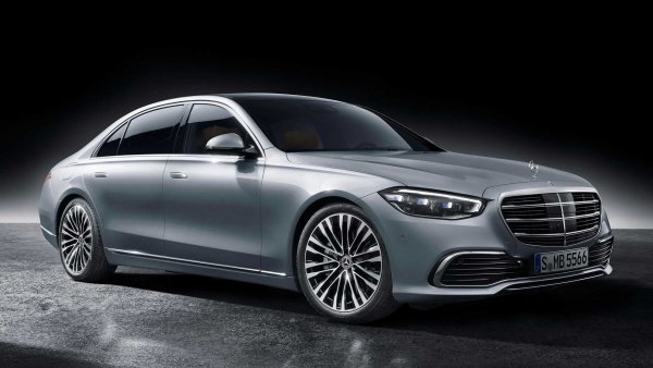 Новото поколение на флагмана в гамата на германците вече е официален факт. Много променен във всяко едно отношение и наскоро тестван от екипа на Automedia (вижте линка под статията).