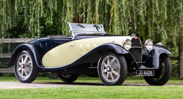 Тази баснословна сума беше платена за прекрасен ретро-автомобил от 1931 година, чието пълно име е Bugatti Type 55 Two-Seat Supersport by Figoni 1931 года. Машината впечатлява не само с двигателя си &ndash; 2,3-литров, 8-цилиндров с механичен компресор, но и с факта, че през последните 56 години е имала само един собственик.