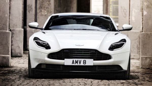 DB11 V8 AMG