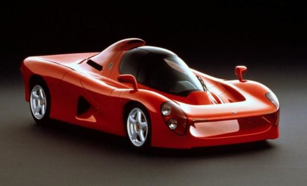 Идеята за болид от Формула 1, който да бъде превърнат в "граждански" автомобил, съществува от доста години. В японската компания залагат именно на опита от моторните спортове, който имат и залагат на 3,5-литов V12 двигател. Неговата мощност е 400 к.с., като той се развърта до 10 000 об/мин.

Конструкцията на колата е от карбон, а седалката на шофьора е поставена по средата. За разлика от появилия се по това време McLaren F1, който е с 3 места, при машината на Yamaha има седалка само за още един пътник. В крайна сметка съюзът между Yamaha и инженеринговата фирма IAD, се разпада заради финансовата криза в Япония и това "убива"OX99-11, като са построени само 3 прототипа.
