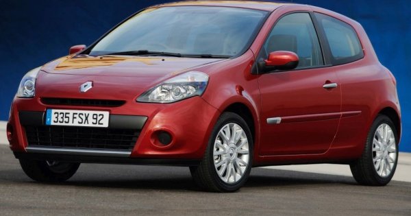 Toyota Auris - 1162, Toyota Corolla Verso - 1133, Mercedes A-Class - 1110, BMW 1 Series - 1098, Citroen C3 - 1090, Peugeot 308 - 1088, Honda Civic - 1086, Volkswagen Tiguan - 1047, Volkswagen Sharan - 1033, Renault Clio - 1008, Peugeot 208 - 1003, Peugeot 207 - 999, Seat Leon - 939, Hyundai i30 - 928, Renault Megane - 918, Seat Ibiza - 897, Fiat Punto - 884, Mazda 6 - 862, Renault Scenic - 843, Honda Accord - 831

