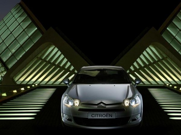 Citroen C5 Sedan - Цени от 38 710 лв. до 71 700 лв. с ДДС + допълнително оборудване