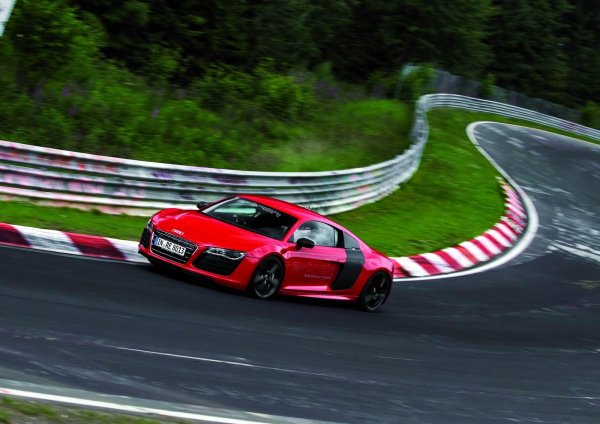 Audi R8 e-tron няма да се произвежда