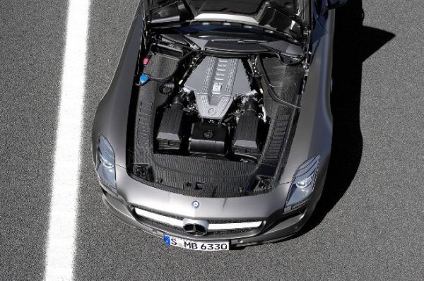  Mercedes-Benz SLS AMG Roadster