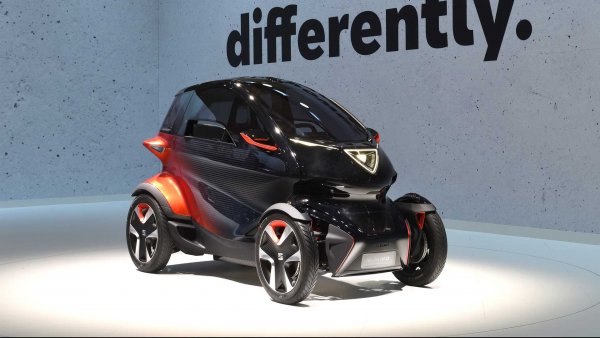 На външен вид този електромобил много наподобява Renault Twizy. Испанската компания твърди, че моделът ще бъде страхотна кола за градските жители. Ситикарът комбинира комфорта и безопасността на автомобила с мобилността на мотоциклет. В Seat планират, че с помощта на този електрически модел компанията ще може да поведе стратегията на Volkswagen Group за градска мобилност.