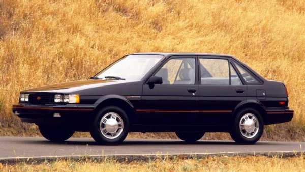 В средата на 80-те светлите умове на General Motors показаха на света петото поколение на Chevrolet Nova, което представляваше преправена японска двойка Toyota Corolla/Toyota Sprinter. Колата бе оборудвана с 1.6-литров бензинов атмосферен двигател, а въртящият момент се предаваше на предния мост. През 1988 г. петото поколение на автомобила слиза от производствената линия, като така и не се сдоби с наследник.