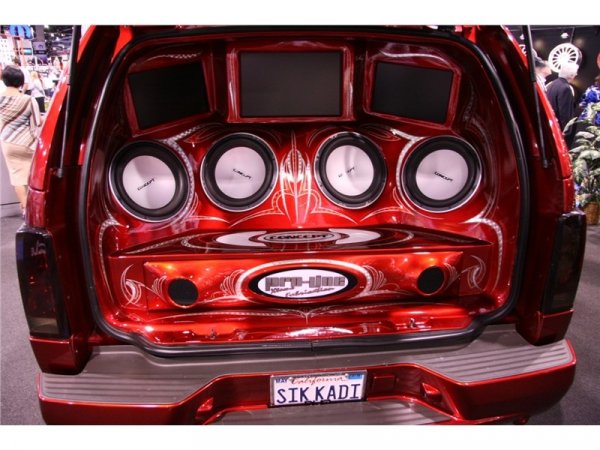 Доработен Cadillac Escalade - модел 2007