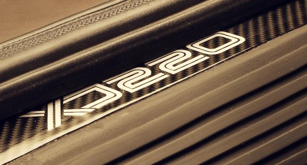 Jaguar XJ220 от Overdrive 