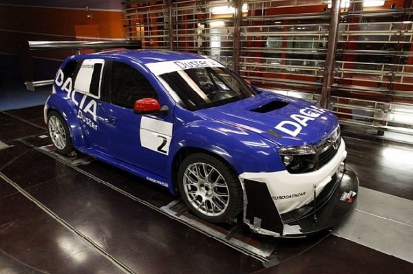 Dacia Duster No Limit (850 к.с. от Nissan GT-R) - състезателен вариант за състезанието Pikes Peak International Hill Climb