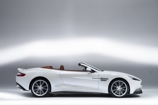 Aston Martin Vanquish Volante