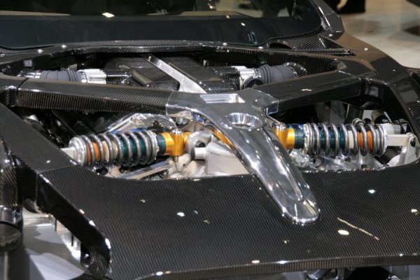 Женева 2009 / Aston Martin One-77