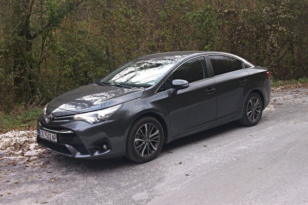 Toyota Avensis 1.8 Valvematic CVT
