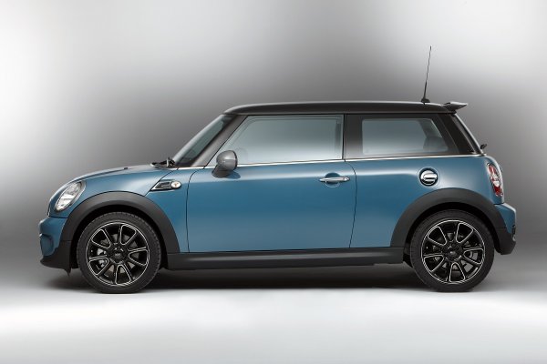 MINI Cooper S Bayswater - класическият разбойник