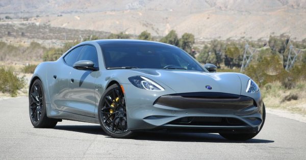 Първият опит на забележителния дизайнер Хенрик Фискер (BMW Z8) в света на автомобилите си бе изпреварил времето си и освен това бе преследван от удивително лош късмет под формата на пожар във фабриката, корабокрушение и банкрут на основния доставчик на батерии. Сега Фискер прави втори опит с Revero GT и особено с плъг-ин хибрида GS-6. Строго погледнато, това е модел от 2021, а не от 2022, но в Европа ще дойде чак догодина, така че спокойно можем да го включим в списъка.
