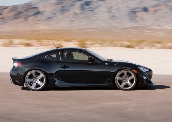 <p><a href="http://www.automedia.bg/news/article_18385.html"><strong>Автомобил на годината на Playboy 2013</strong></a><br /><br />Toyota GT-86 и Subaru BRZ са определени за &quot;Оферта на годината&quot;, тъй като предлагат много повече, отколкото струват - базовата цена е около $25 000.</p>