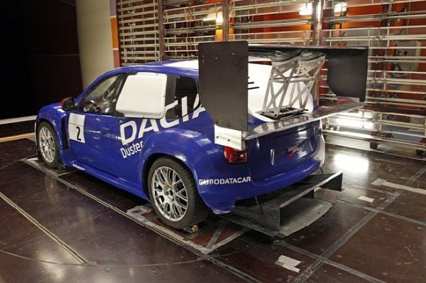 Dacia Duster No Limit (850 к.с. от Nissan GT-R) - състезателен вариант за състезанието Pikes Peak International Hill Climb