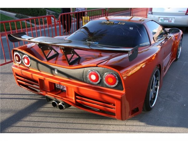 Външно доработена Acura NSX / Honda NSX