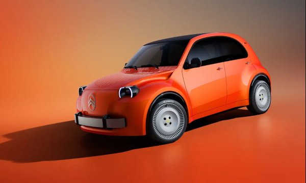 На автомобилното изложение в Париж през 2026 г. Citro&euml;n представи концепцията 2CV, вдъхновена от емблематичния модел, превърнал се в символ на френската автомобилна индустрия. Оригиналният Citro&euml;n 2CV, чието производство започва през 1948, става известен със своя опростен дизайн, практичност и достъпна цена.