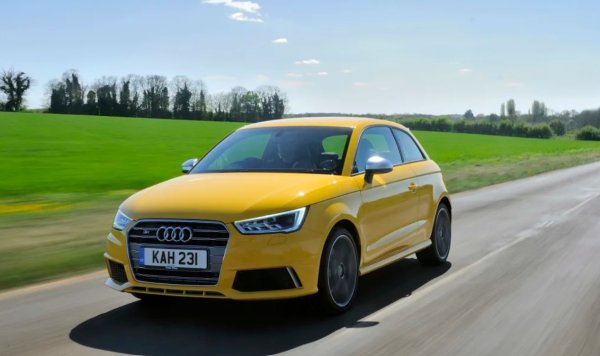 Лек хечбек с 2,0-литров турбо двигател, quattro задвижване на четирите колела и механична трансмисия е рецепта, която Audi добре познава от дълго време. Най-малкото спортно Audi не можеше да се похвали с огромни продажби, но трябва да признаем, че марката нямаше такъв автомобил дълги години.
