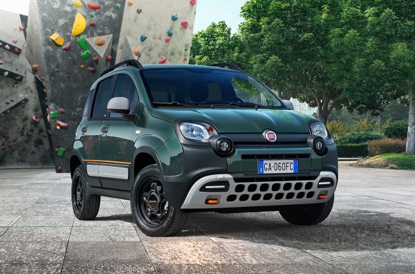 Специалният дизайн на двата модела е насочен към младите хора, които предпочитат активен начин на живот. В основата на новите версии е модификацията Cross.