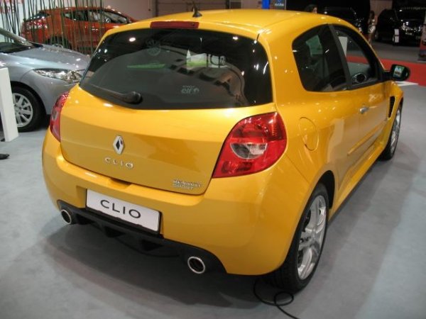 Renault Clio RS / Автомобилен салон София 2009