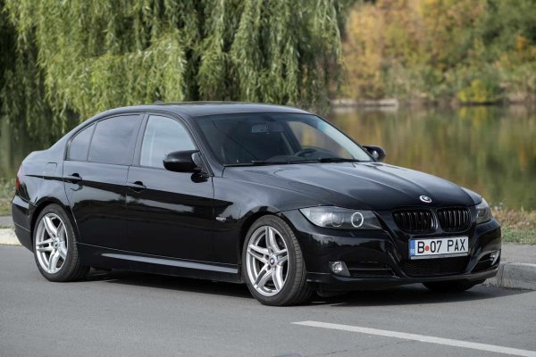 Моделите BMW 320d и 520d са оборудвани с дизеловия двигател N47D20 с мощност 163&ndash;184 к.с. Тези автомобили обикновено имат среден разход на гориво от 5&ndash;7 литра на 100 км, а към момента могат да бъдат намерени за около 8000 евро.  

При тях проблемът с ангренажната верига е свързан с нейното разположение &ndash; откъм страната на трансмисията. Замяната ѝ изисква демонтиране на компоненти около двигателя, а понякога дори отваряне на самия двигателен блок.