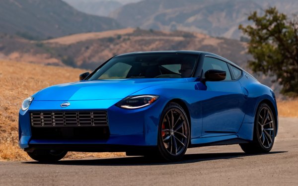 Година по-късно японците показаха серийна версия на този прототип, която получи името Z. Екстериор ът на машината е максимално близък до този на прототипа. В салона е поставен приборен цифов панел с диагонал 12,3 инча, волан с три спици, голям сензорен дисплей на информационно-развлекателната система, както и две седалки с кожа и алкантара. Задвижването става с бензинов V6 двигател с две турбини и мощност 406 к.с.